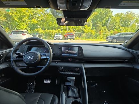New 2026 Hyundai Elantra SEL Sport FWD image 15