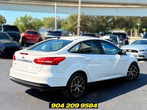 Used 2018 Ford Focus SEL FWD image 7