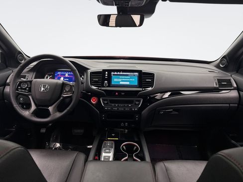 Used 2025 Honda Passport Black Edition image 14