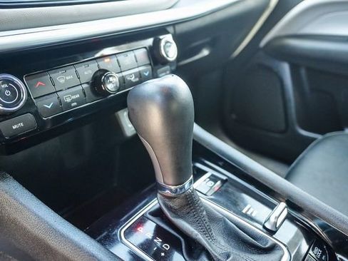 Used 2025 Jeep Compass Limited image 20