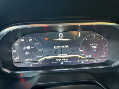 Used 2024 GMC Yukon XL SLT w/ SLT Premium Package image 18