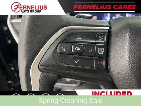 Used 2024 Jeep Grand Cherokee Altitude AWD/4WD image 40