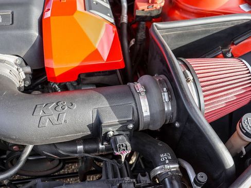 Used 2010 Chevrolet Camaro SS RWD image 18