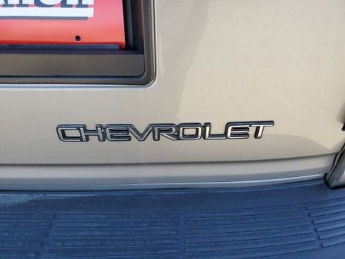 Used 2003 Chevrolet Astro Passenger AWD w/ LS Preferred Equipment Group image 20