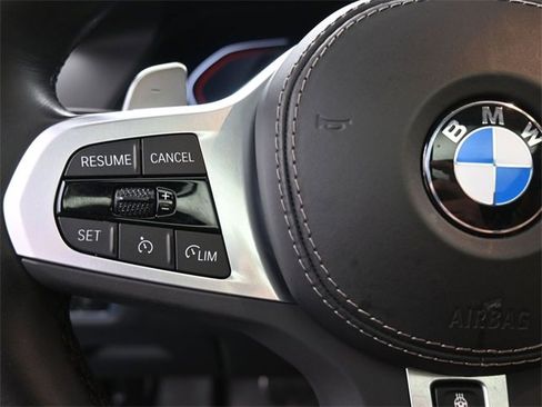 Used 2023 BMW X6 xDrive40i w/ M Sport Package image 2