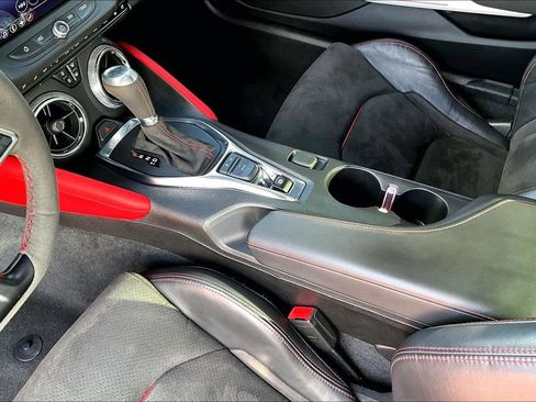 Used 2021 Chevrolet Camaro ZL1 image 15