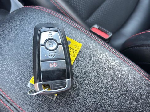 Used 2025 Ford Escape ST-Line FWD image 30