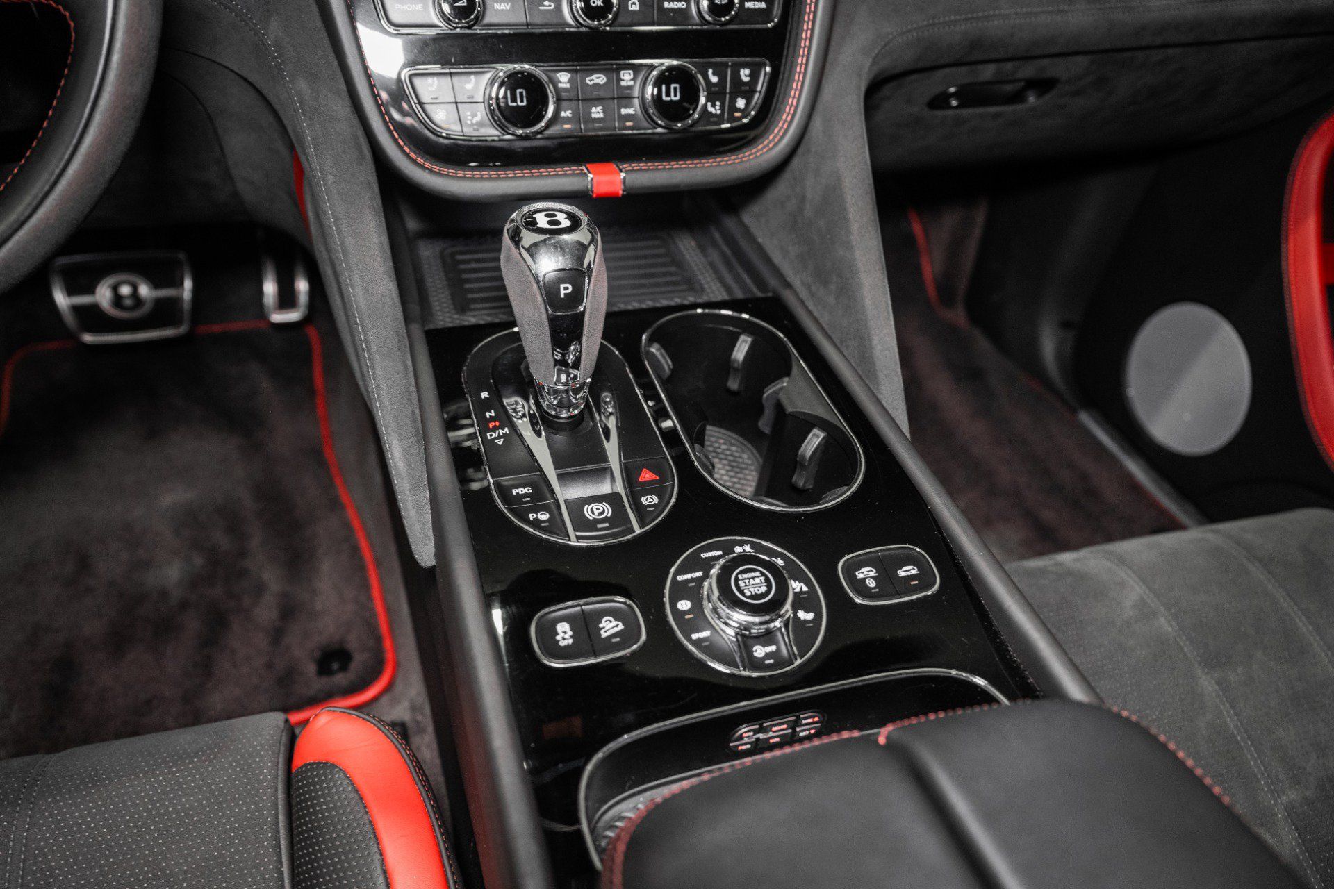 Used 2021 Bentley Bentayga Speed AWD/4WD image 31
