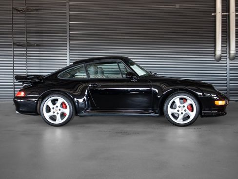 Used 1997 Porsche 911 Carrera 4S AWD/4WD image 11