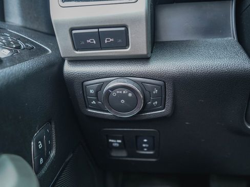 Used 2018 Ford F150 Lariat w/ Equipment Group 502A Luxury image 21