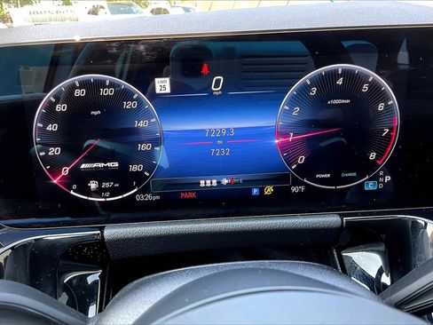 Used 2025 Mercedes-Benz GLA 35 AMG 4MATIC image 20