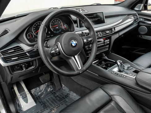 Used 2015 BMW X5 M image 2
