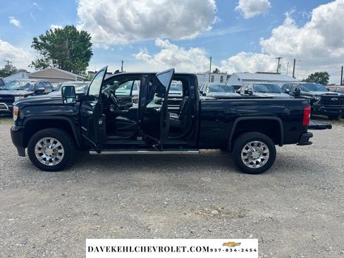 Used 2018 GMC Sierra 2500 Denali w/ Duramax Plus Package AWD/4WD image 26