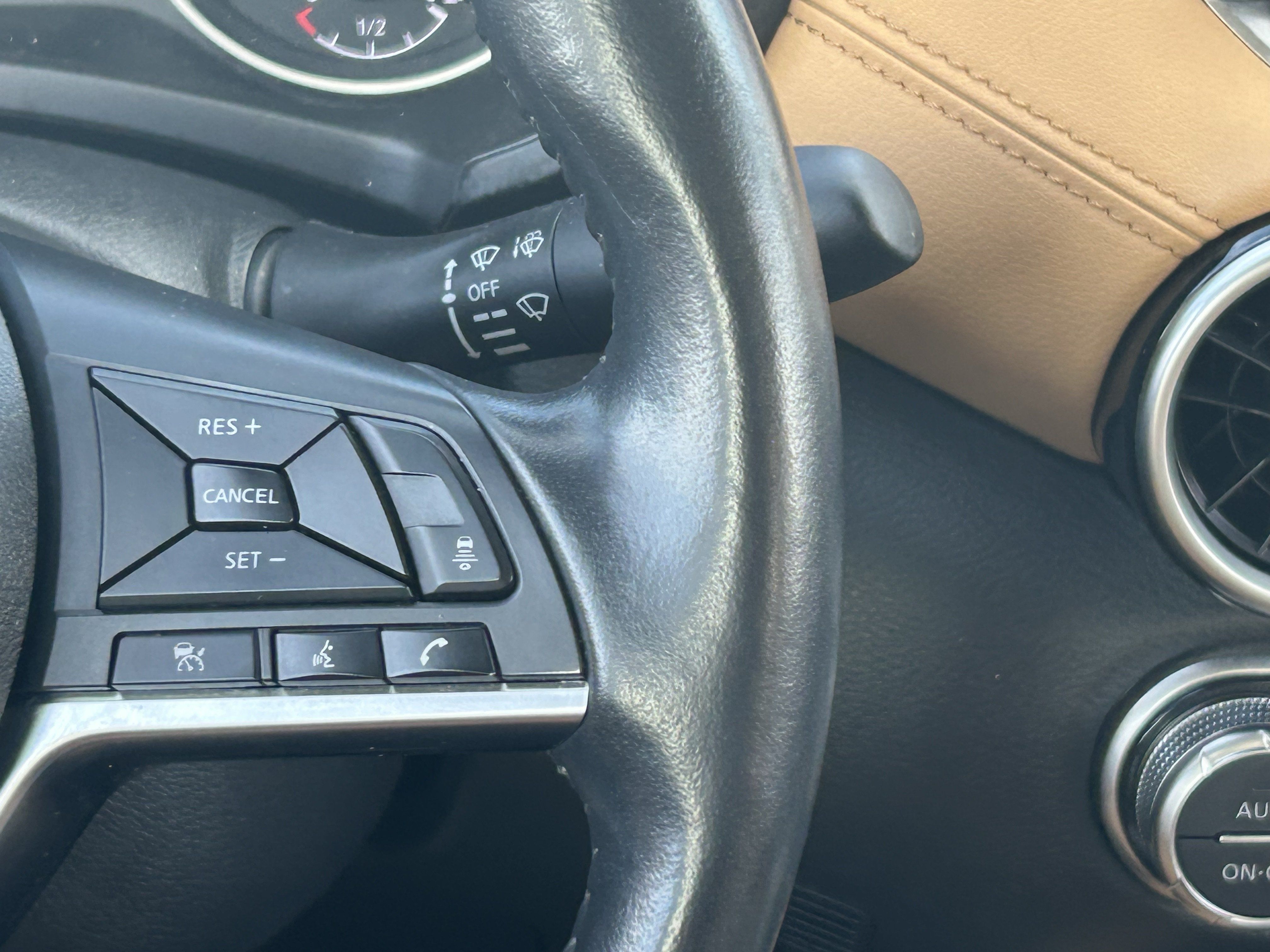 Used 2025 Nissan Sentra SV w/ SV Premium Package FWD image 24