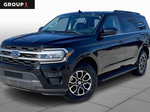 Used 2024 Ford Expedition XLT image 1
