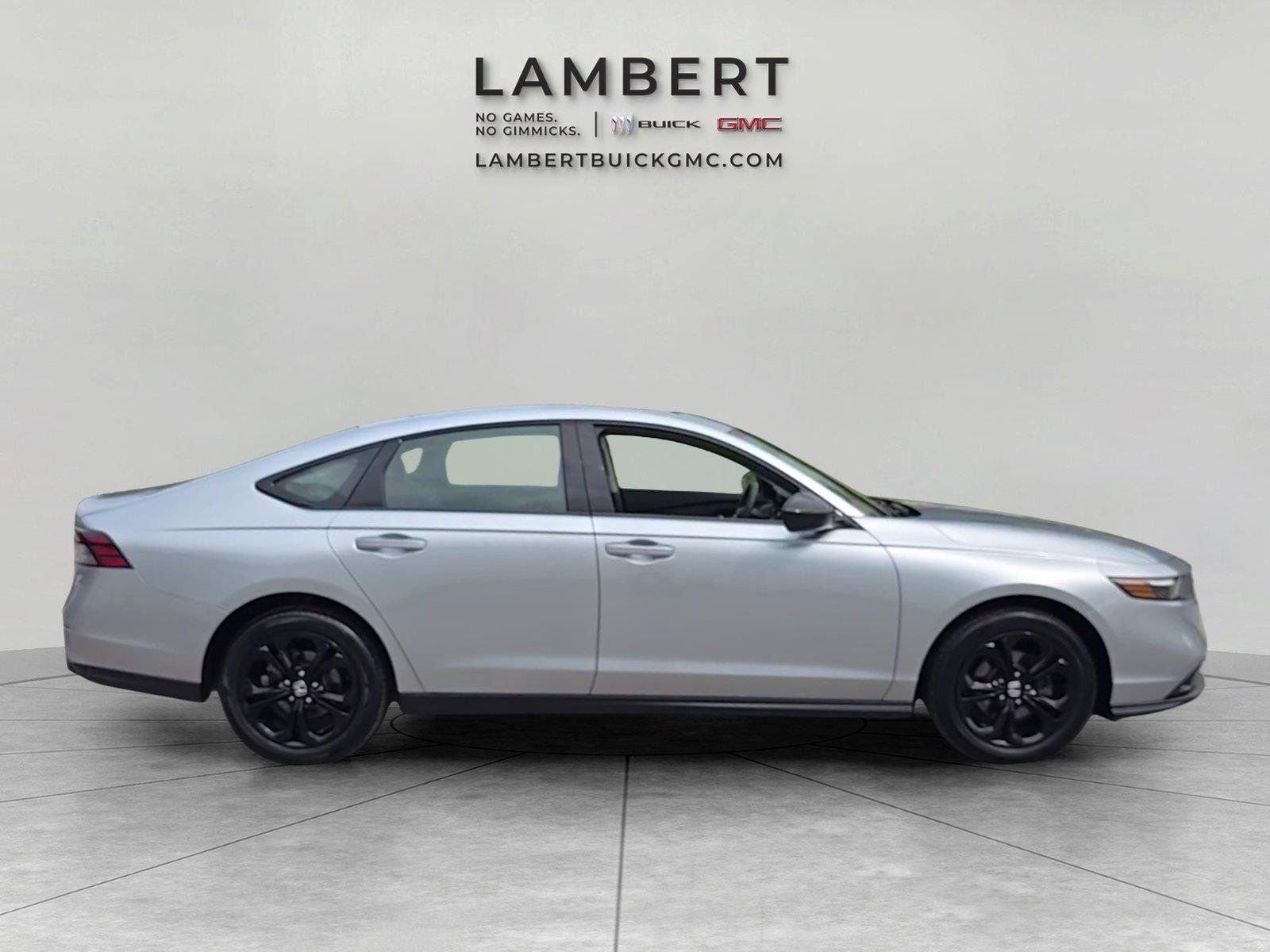 Used 2025 Honda Accord SE image 6