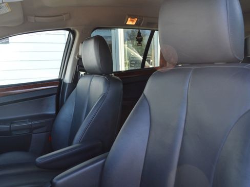 Used 2005 Chrysler Pacifica Touring w/ Comfort Convenience Group image 13