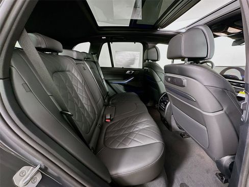 New 2026 BMW X5 M60i w/ Executive Package image 29