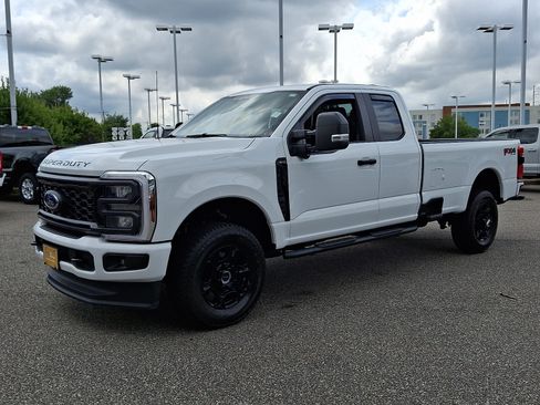 Certified 2025 Ford F350 XL w/ STX Appearance Package AWD/4WD image 5