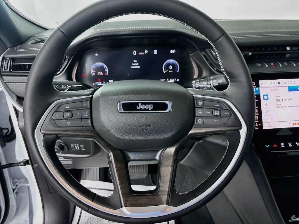 New 2027 Jeep Grand Cherokee Limited AWD/4WD image 8