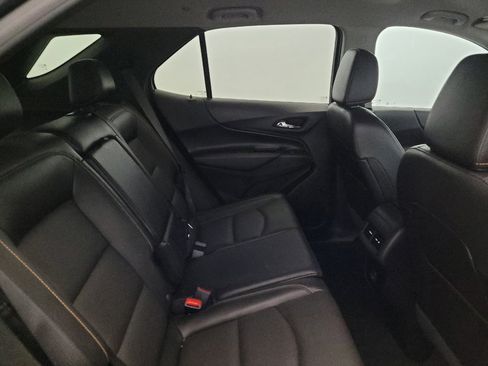 Used 2021 Chevrolet Equinox LT AWD/4WD image 19