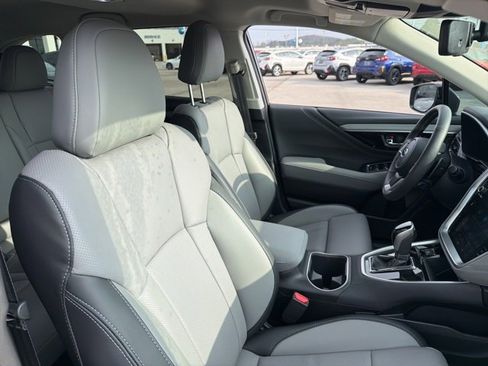 Used 2025 Subaru Outback Limited w/ Popular Package #2 image 10