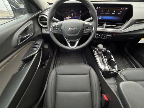 New 2025 Chevrolet Trax ACTIV w/ Sunroof Package image 11
