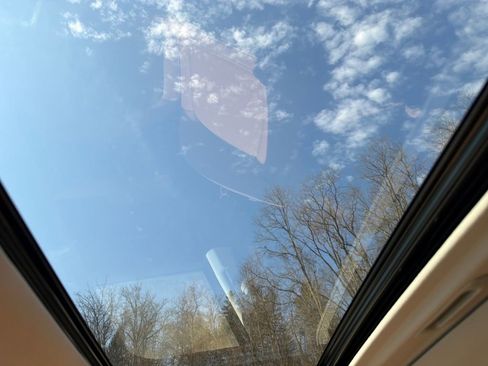 Certified 2025 Kia Seltos EX w/ EX Sunroof Package image 22