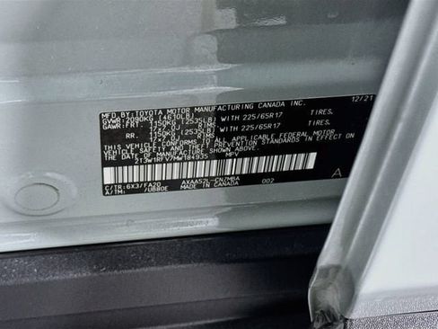 Certified 2021 Toyota RAV4 XLE w/ Convenience Package FWD image 33