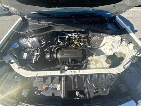 Used 2021 Ford Explorer XLT w/ Equipment Group 202A image 18
