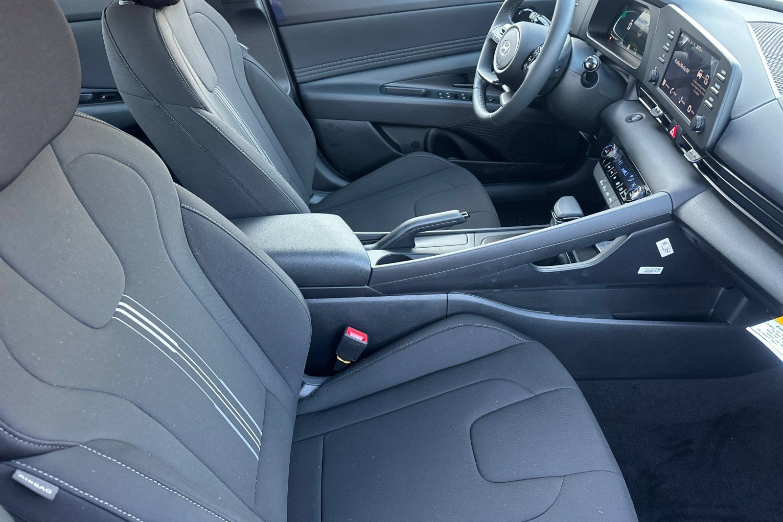 Used 2026 Hyundai Elantra Sport FWD image 15