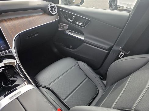 New 2026 Mercedes-Benz GLC 300 image 27
