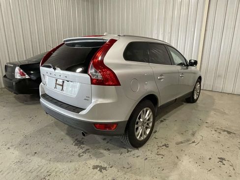 Used 2010 Volvo XC60 T6 AWD/4WD image 5