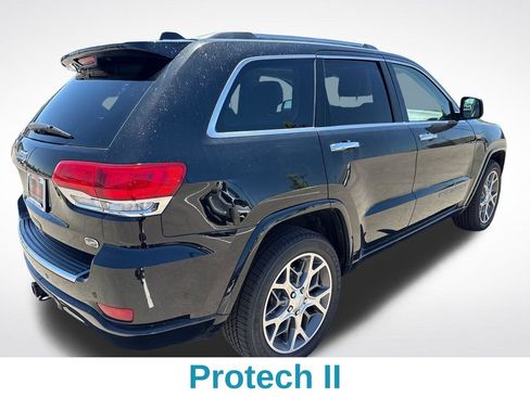 Used 2020 Jeep Grand Cherokee Overland AWD/4WD image 5