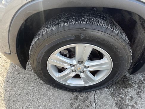 Used 2019 Chevrolet Trax LT w/ LT Convenience Package image 7