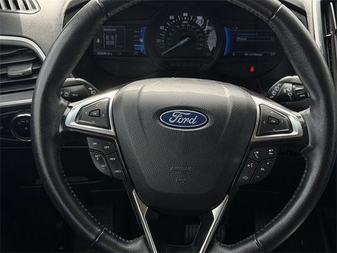 Used 2024 Ford Edge SEL image 11