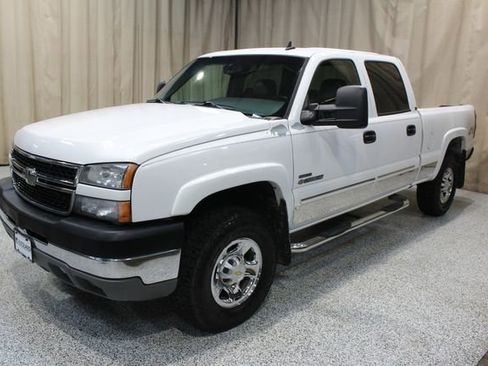 Used 2006 Chevrolet Silverado 2500 LT image 4