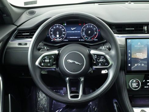 Used 2025 Jaguar F-PACE R-Dynamic S image 49