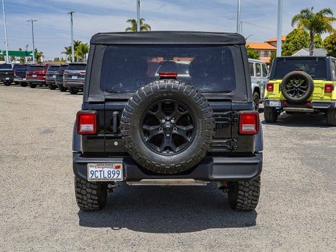 Used 2022 Jeep Wrangler Unlimited Sport AWD/4WD image 5