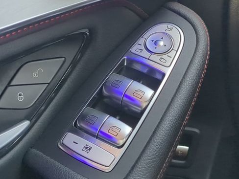 Used 2020 Mercedes-Benz GLC 43 AMG 4MATIC image 25