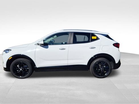 Certified 2024 Buick Encore GX Sport Touring w/ Comfort Package image 18