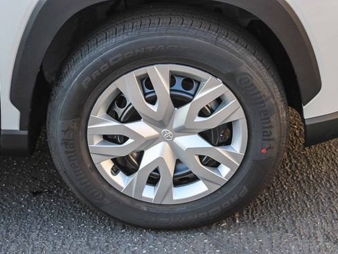 New 2026 Toyota Corolla Cross L image 11