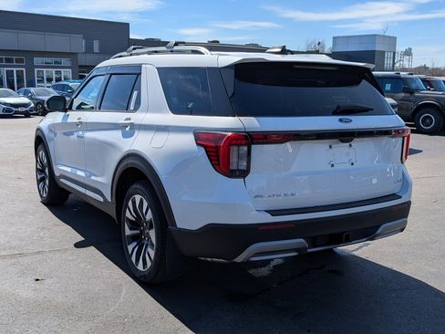New 2026 Ford Explorer Platinum image 6