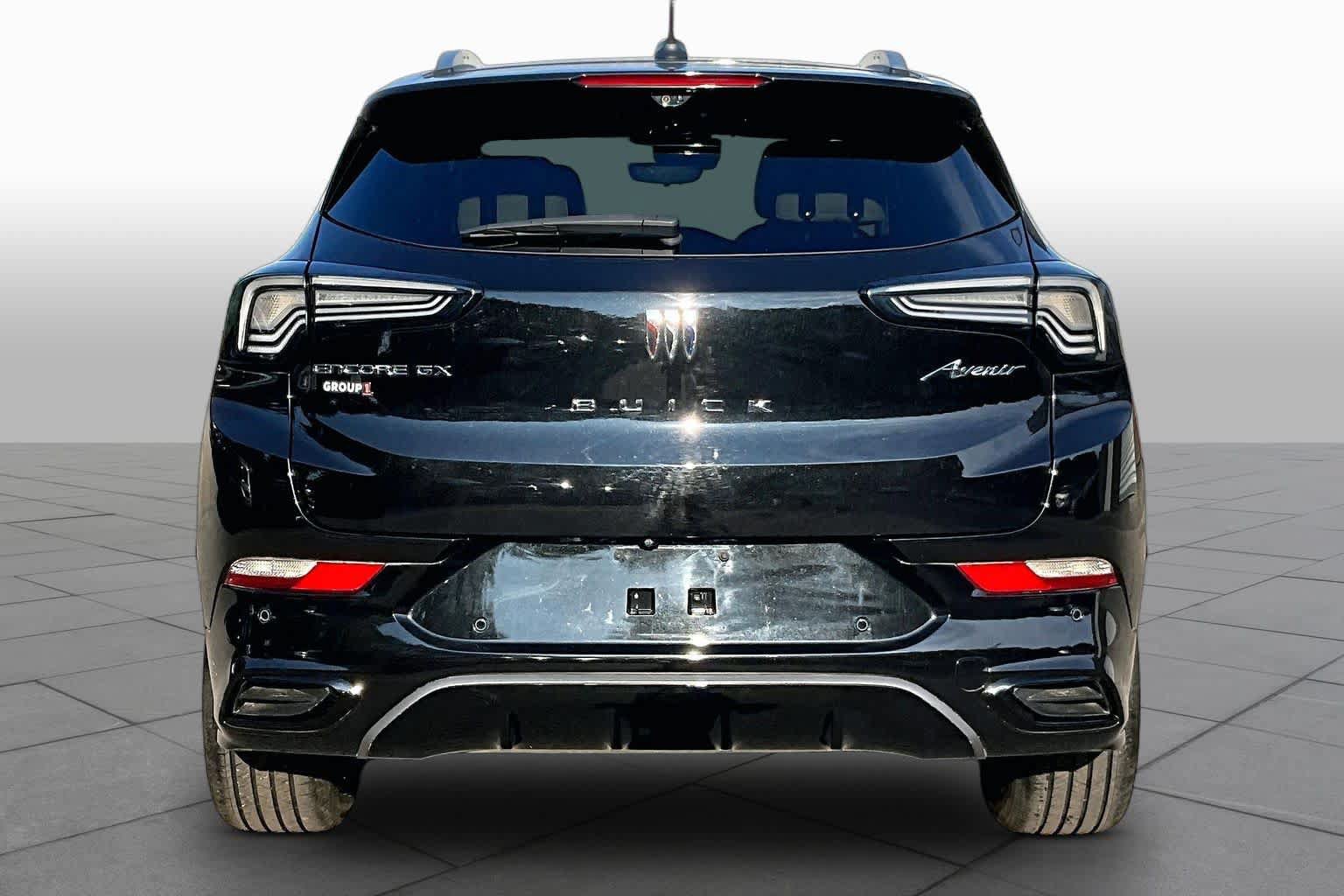 Used 2024 Buick Encore GX Avenir w/ Avenir Technology Package FWD image 4