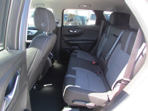 Used 2025 Chevrolet Blazer LT FWD image 29
