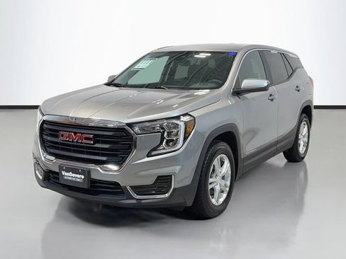 Used 2023 GMC Terrain SLE AWD/4WD image 5