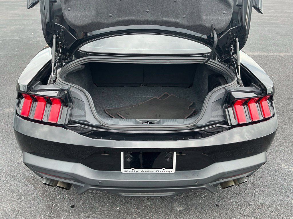 Used 2024 Ford Mustang GT Premium w/ GT Performance Package RWD image 9