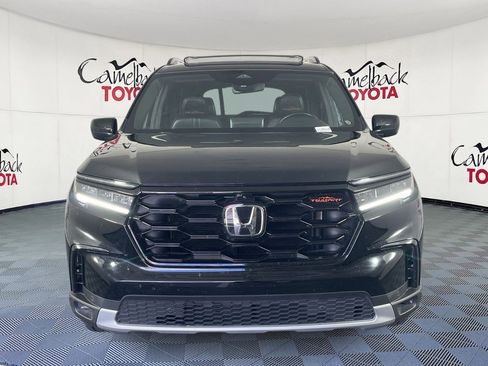 Used 2025 Honda Pilot TrailSport image 3