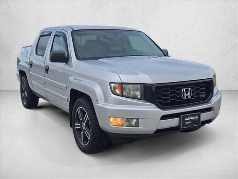 Used 2013 Honda Ridgeline Sport image 3