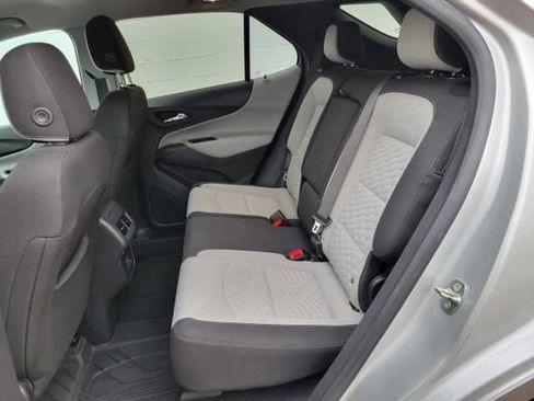 Used 2021 Chevrolet Equinox LS w/ LS Convenience Package FWD image 25